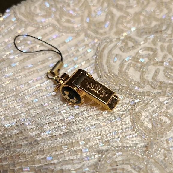 RARE 2002 Commerative Whistle Suwon Stadium - Picture 4 of 5